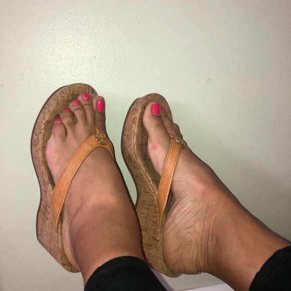 Tory Burch Suzy Tan cork wedge sandals - Picture 7 of 10